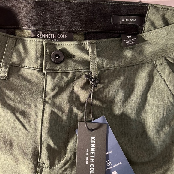 Kenneth Cole green shorts - Picture 4 of 4